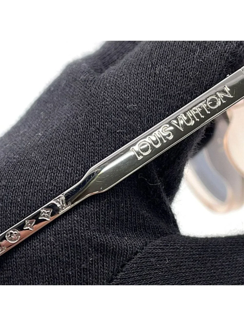 Louis Vuitton Sunglasses Rise Round Eyewear